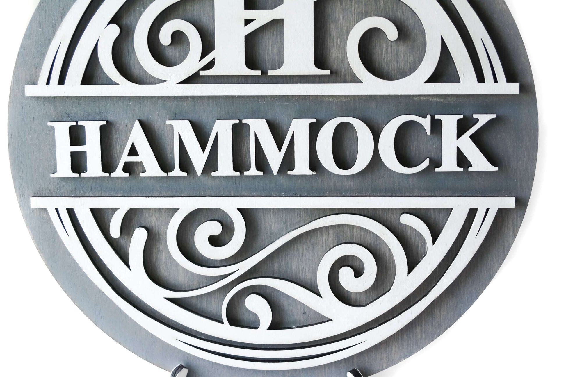 Customized Round Family Name Sign for Home Decor