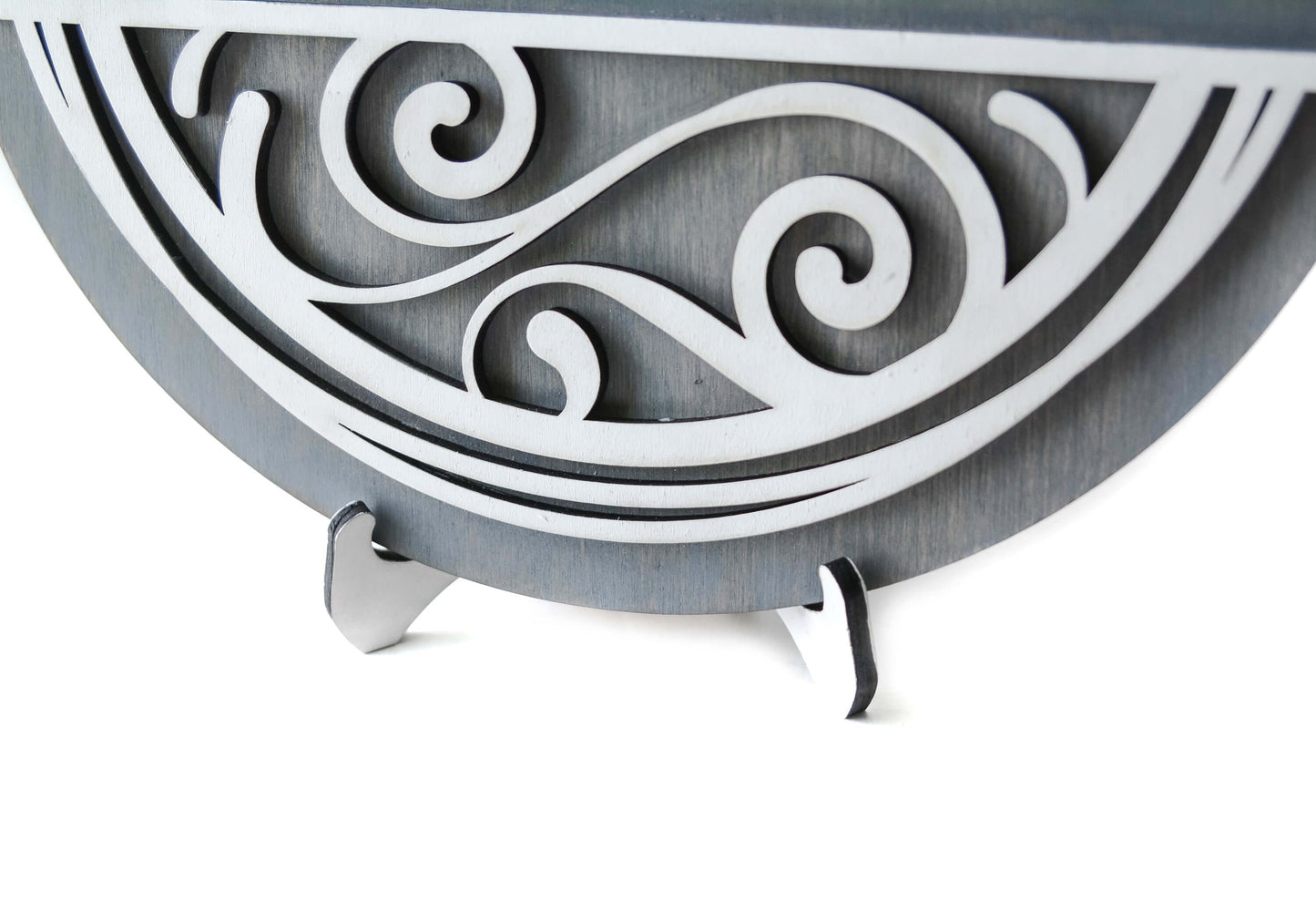 Customized Round Family Name Sign for Home Decor